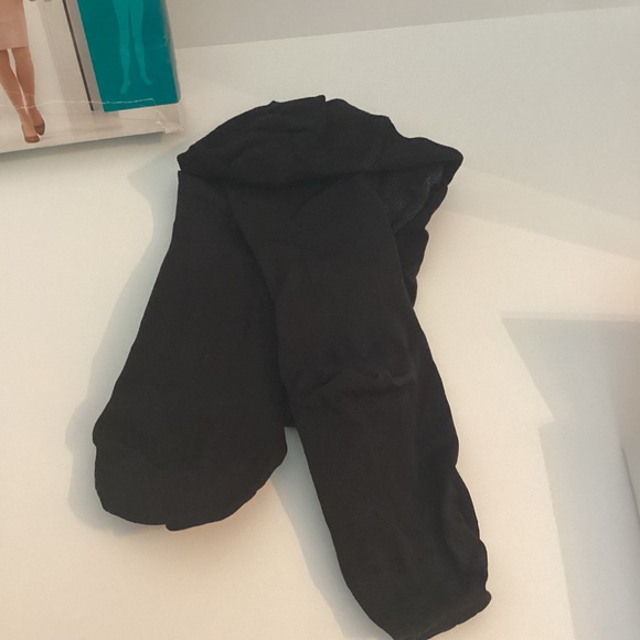 Jobst Opaque Close-Toe Pantyhose 20-30mmHg Compression Black Size Medium - Picture 9 of 14